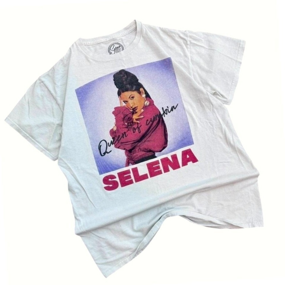 Selena Queen of Cumbia Graphic T-Shirt White Cotton Short Sleeve Womens Medium
